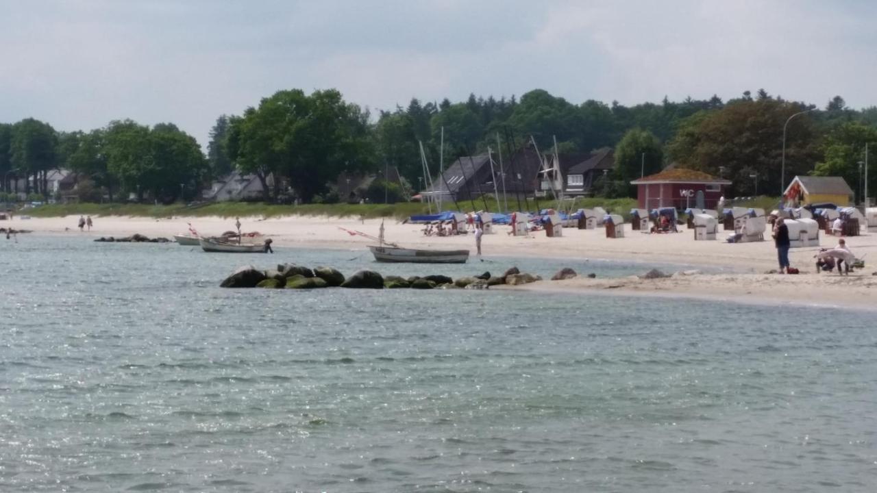 Zum Wohlfuehlen Ferienwohnung Fuer Max 5 Erwachsene Und 1 Kind, Schwimmbad Vor Der Tuer, Tiere Erlaubt Sierksdorf Dış mekan fotoğraf